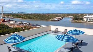 Pool - Hampton Inn Savannah-Historic District (Savannah)
