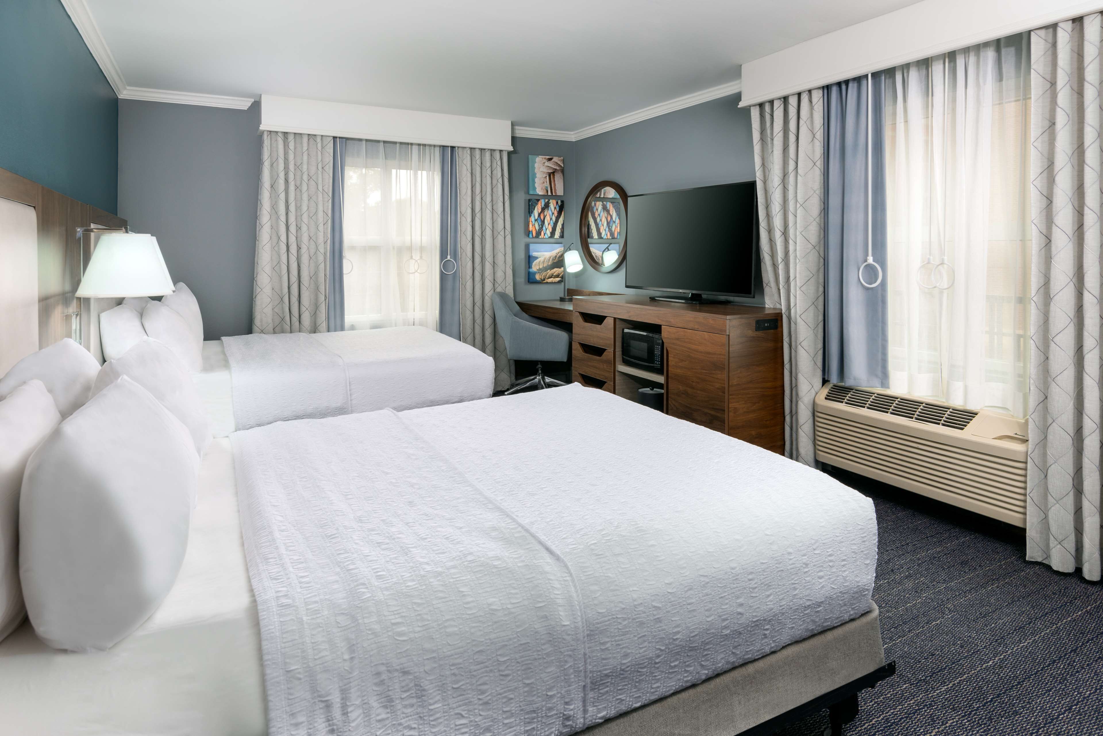 Photo - Hampton Inn Savannah Historic District