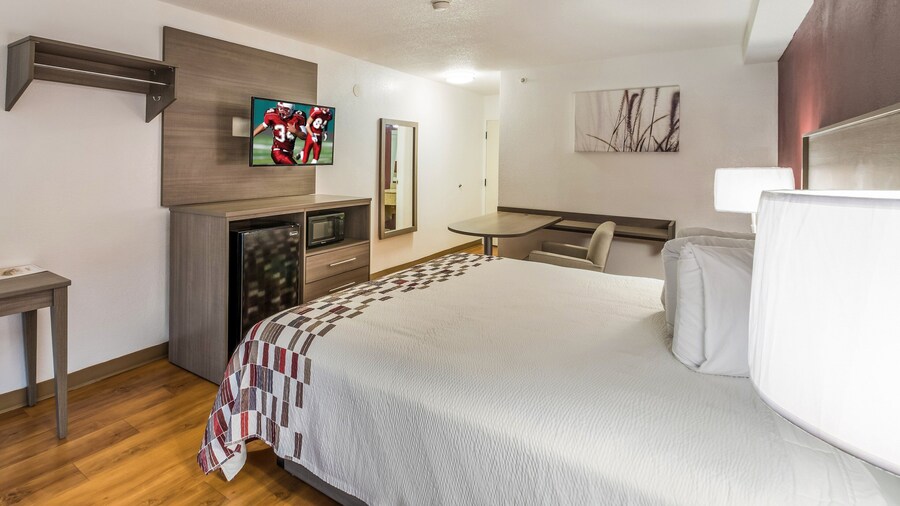 Red Roof Inn Rochester – Airport