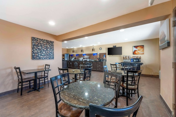 Free daily continental breakfast