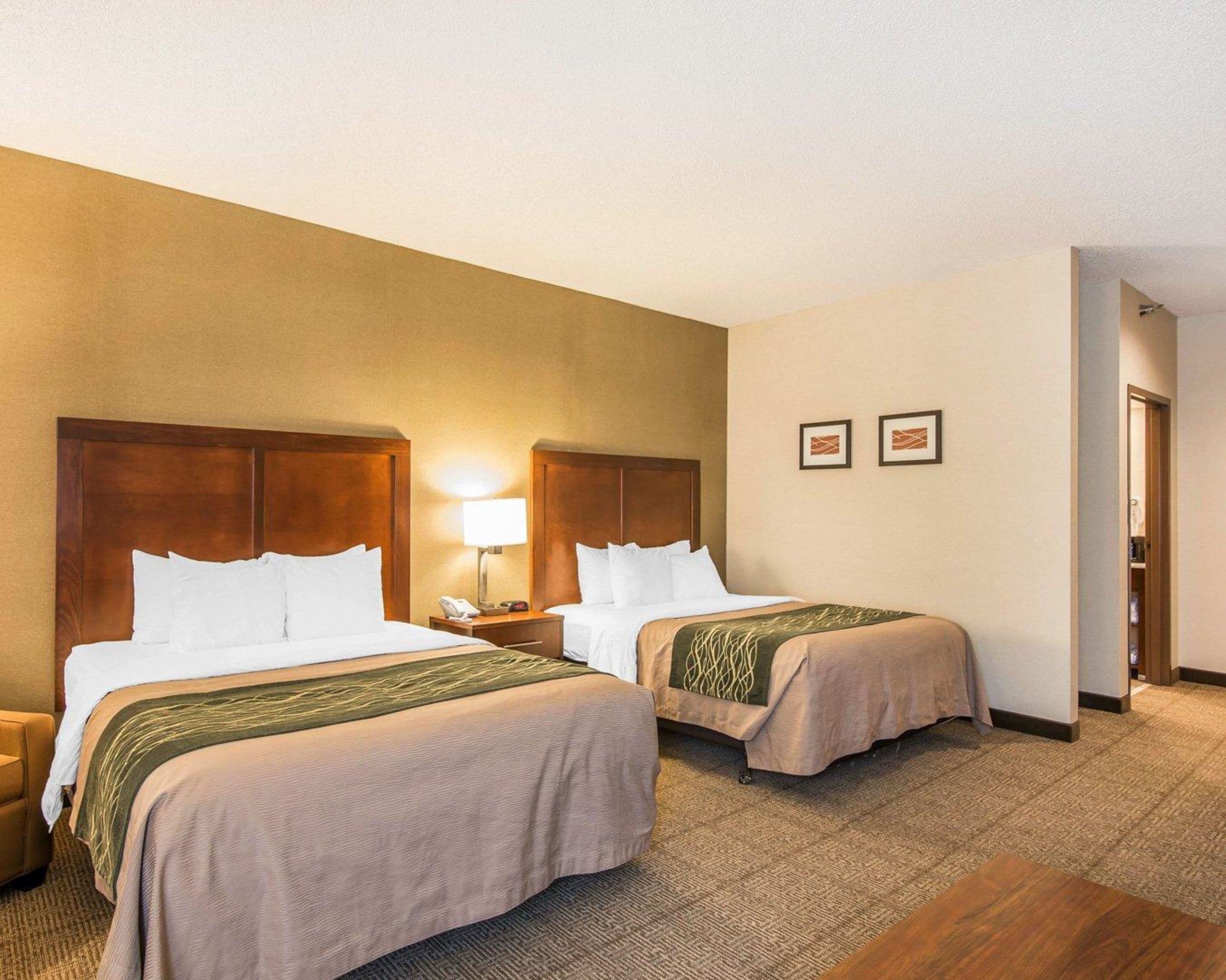 standard room, 2 queen beds, non smoking | in-room safe, desk, blackout curtains, iron/ironing board