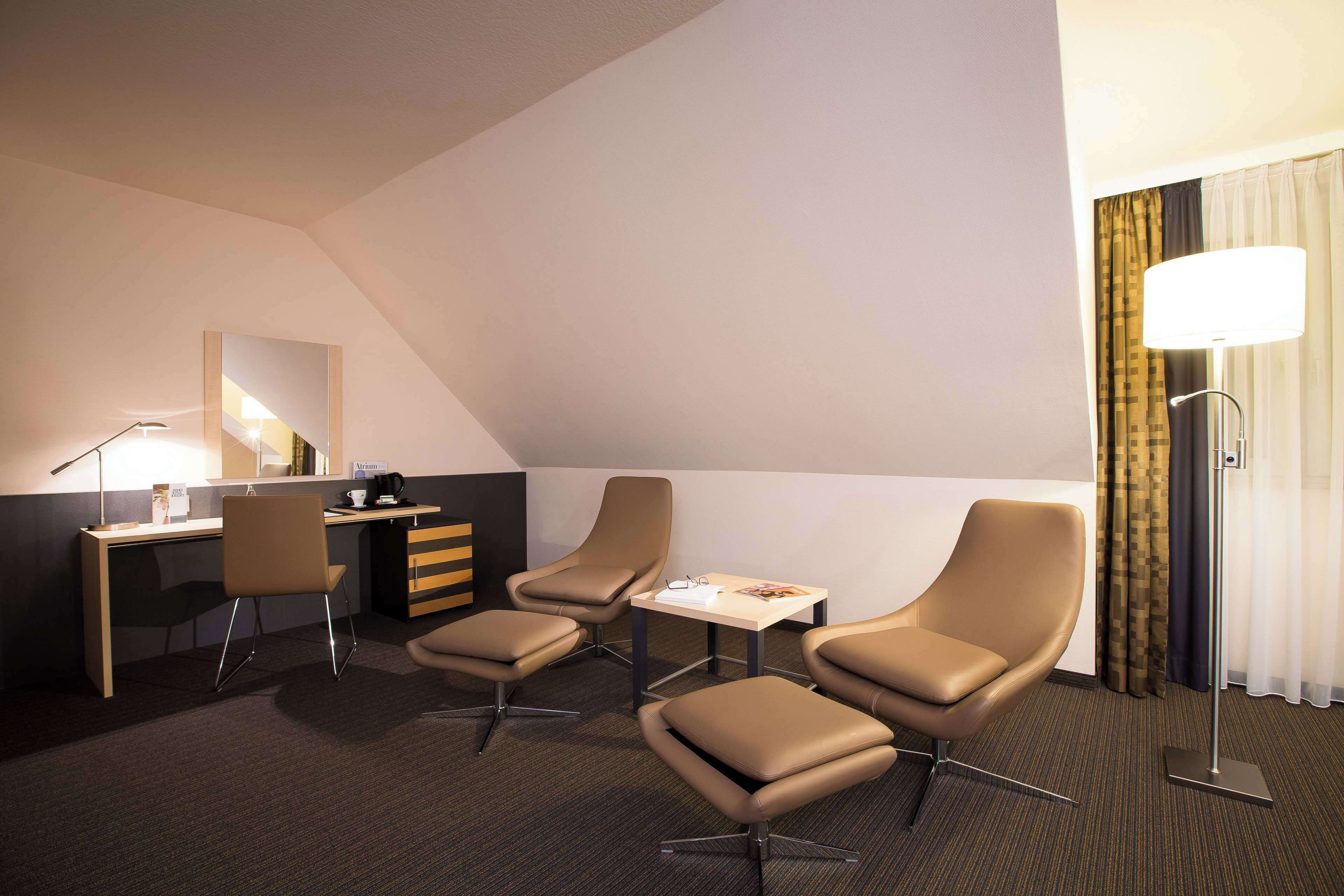 hypo-allergenic bedding, in-room safe, desk, blackout curtains