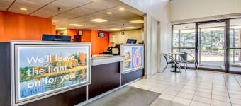 Motel 6 Amherst, NY - Buffalo
