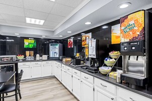 Free daily buffet breakfast