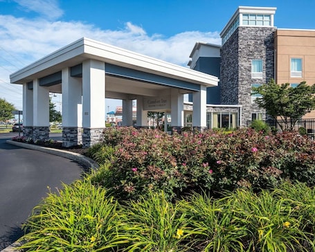 Exterior. Comfort Inn Rehoboth Beach