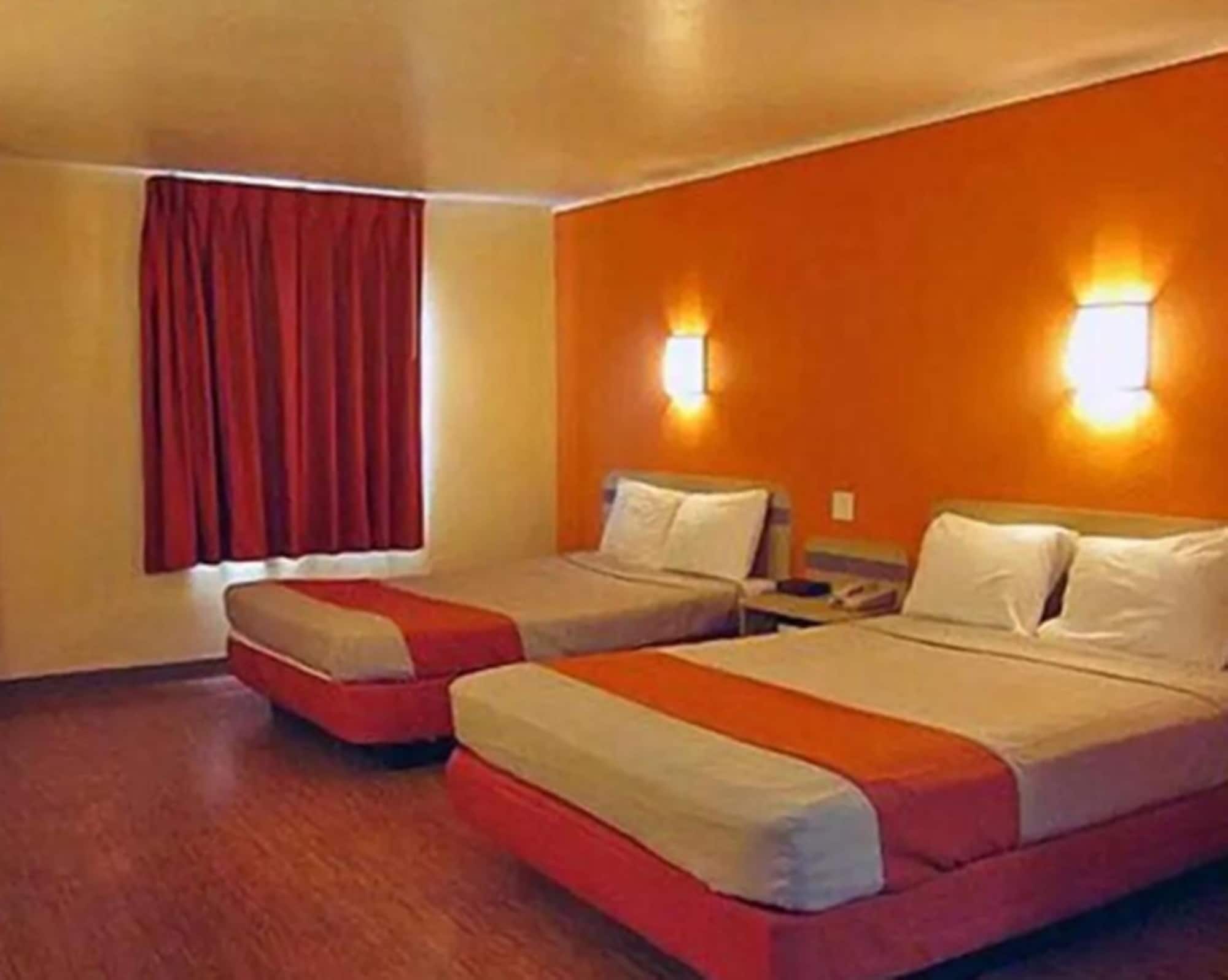 Wi-Fi de cortesia, roupa de cama