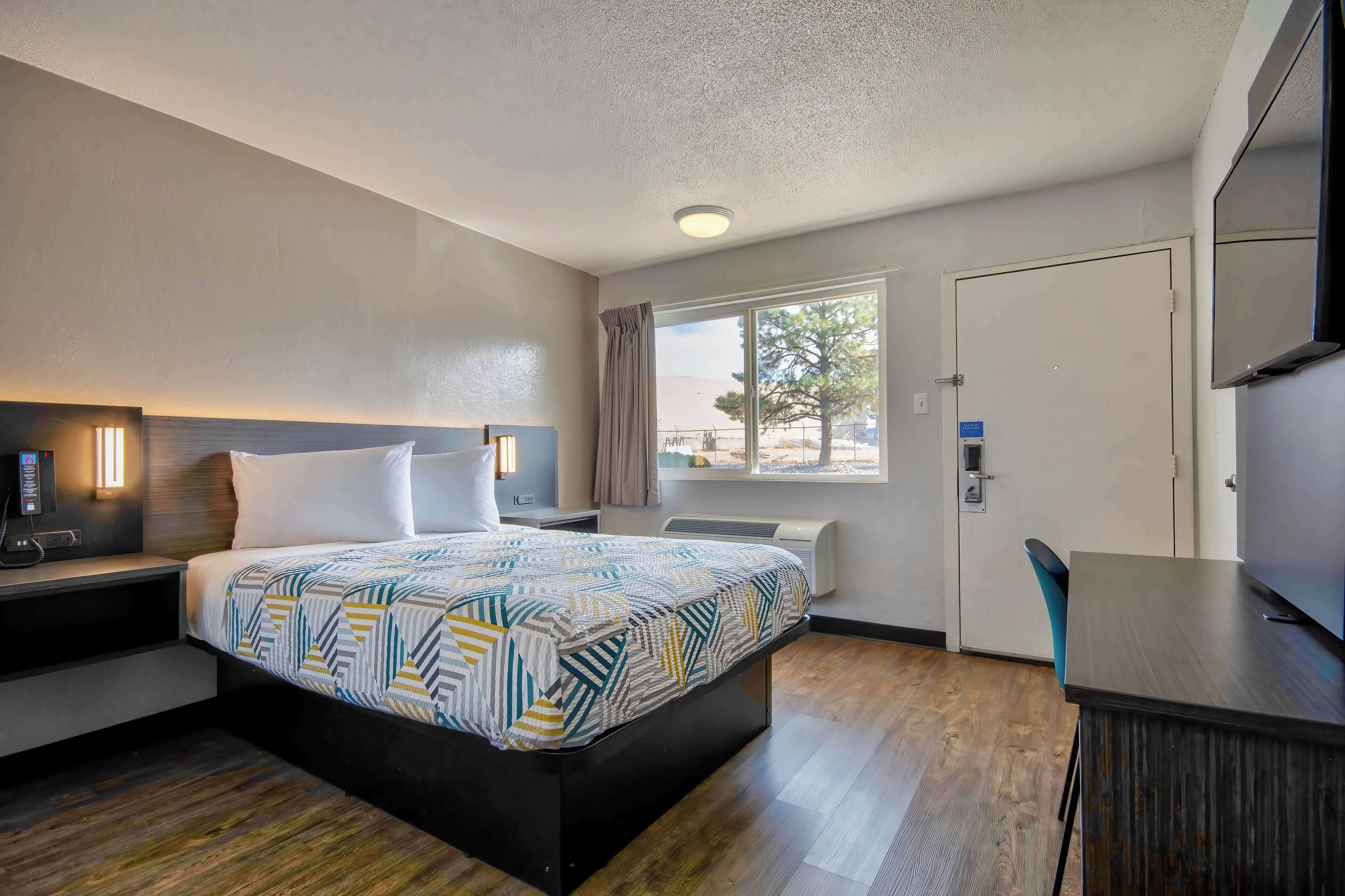 Wifi gratis y ropa de cama