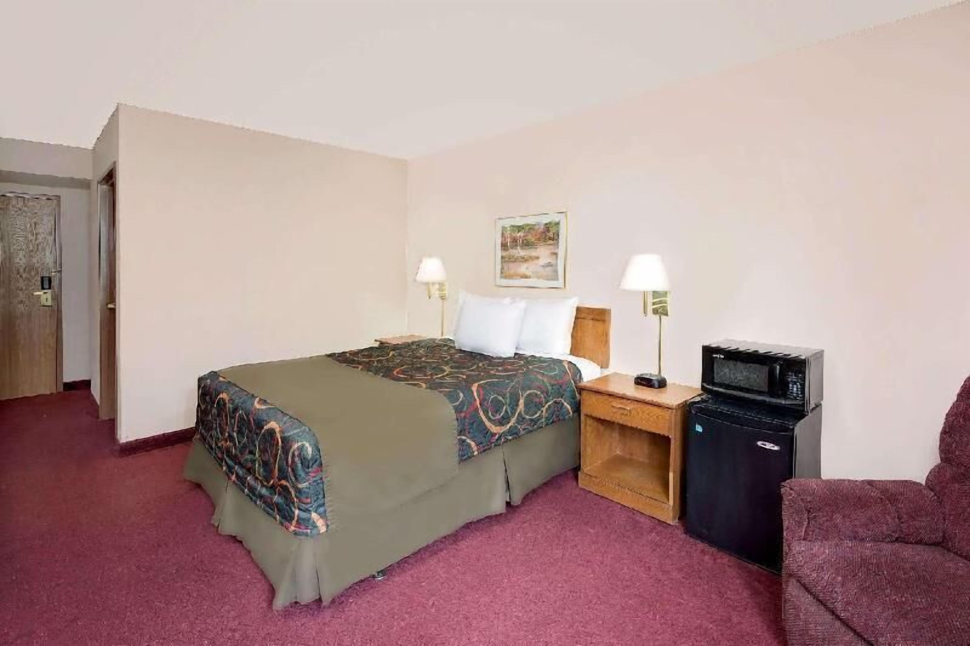 Desk, iron/ironing board, free cribs/infant beds, free rollaway beds