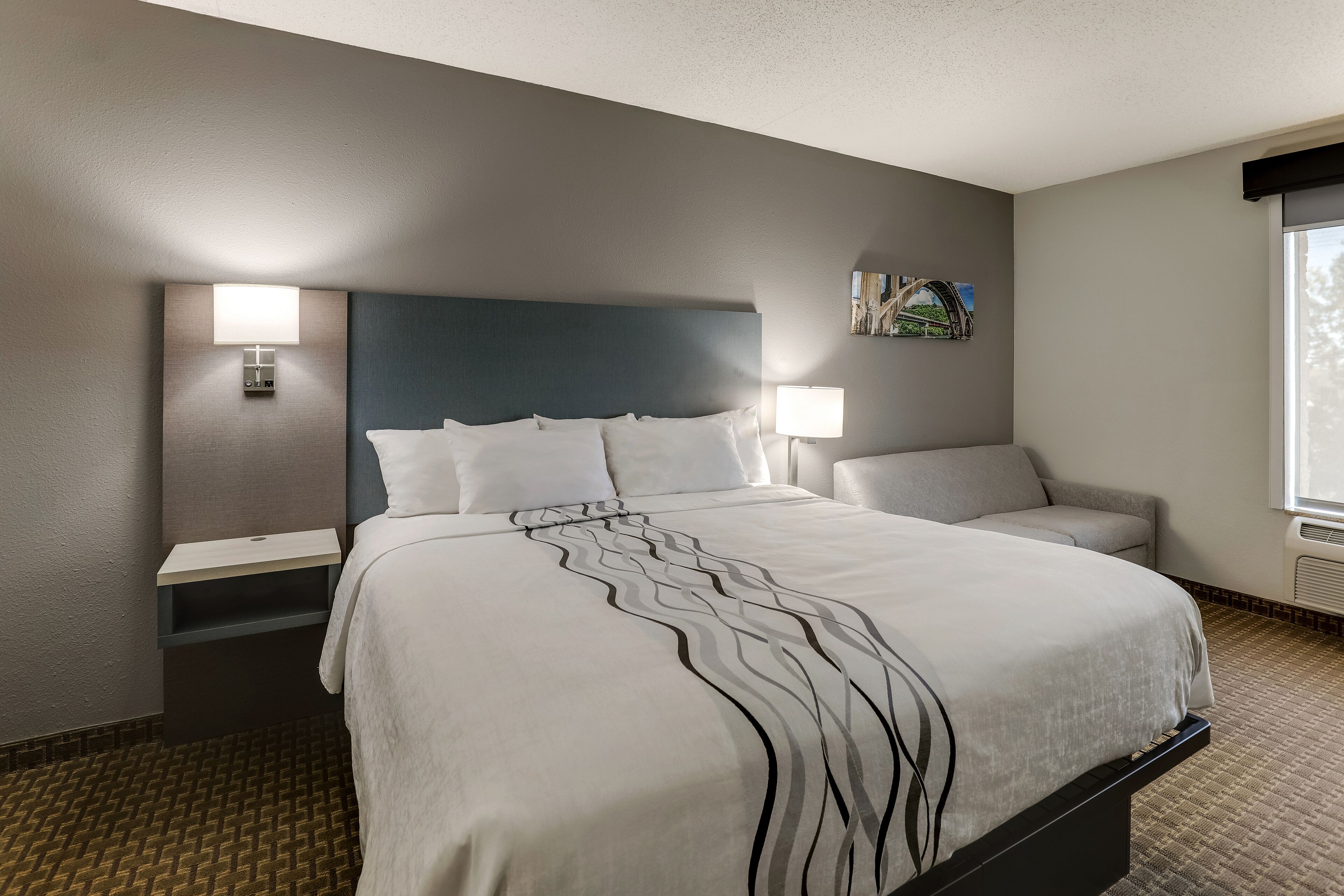 standard room, 1 king bed | iron/ironing board, free wifi, bed sheets