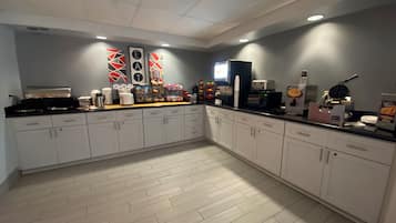 Petit déjeuner buffet compris tous les jours