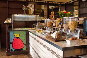 Daily buffet breakfast (EUR 13.50 per person)