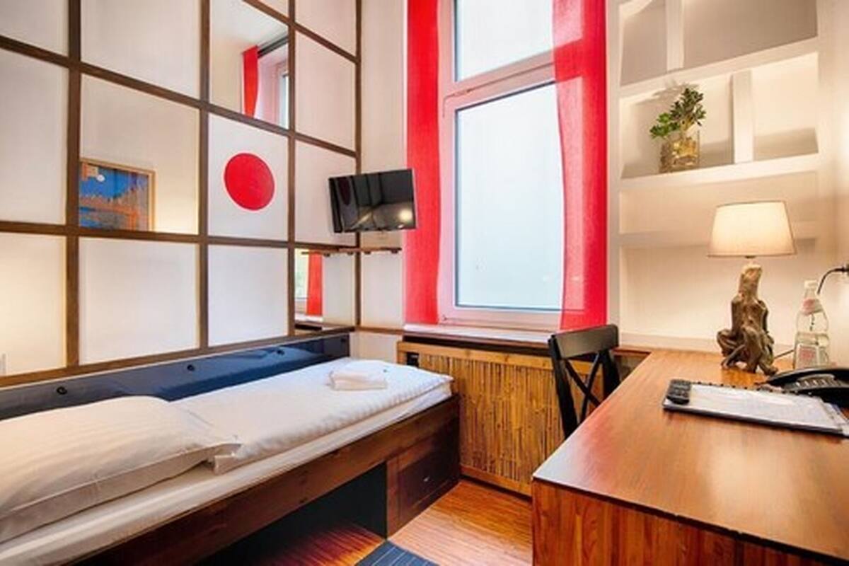 Habitación individual estándar | Ropa de cama de alta calidad y caja de seguridad en la habitación 