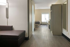 Studio Suite, 1 King Bed, Non Smoking | Desk, iron/ironing board, free WiFi, bed sheets