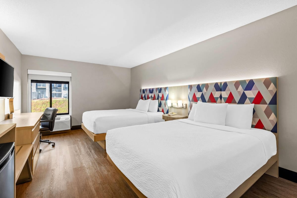 Standard Room, 2 Queen Beds | Desk, iron/ironing board, free WiFi, bed sheets