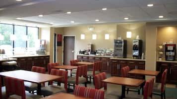 Desayuno continental incluido todos los días