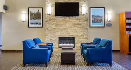 Comfort Suites Dover University Area