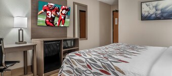 レッド ルーフ イン クイーンズベリー