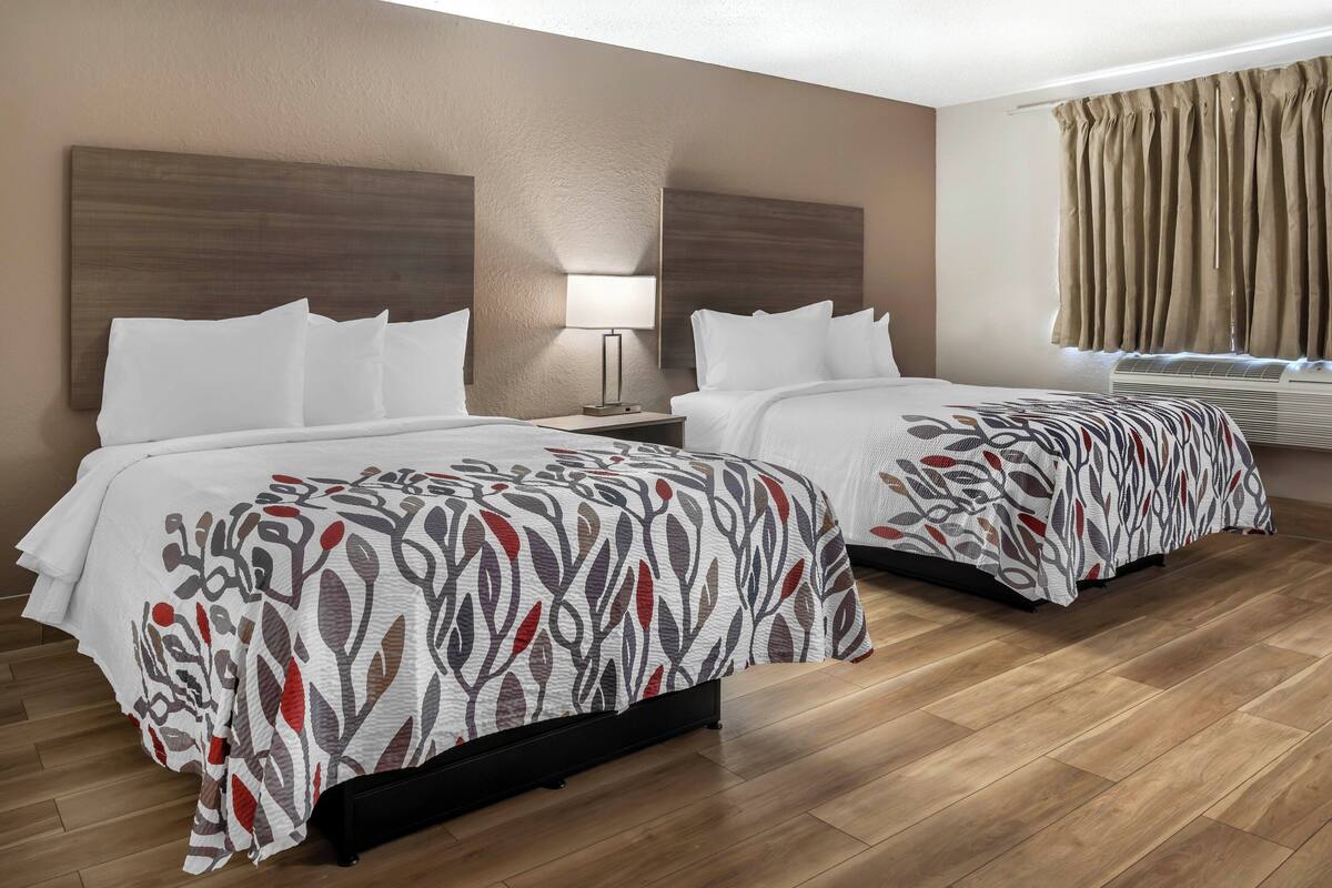 Deluxe Room, 2 Double Beds, Non Smoking | In-room safe, desk, laptop workspace, blackout drapes