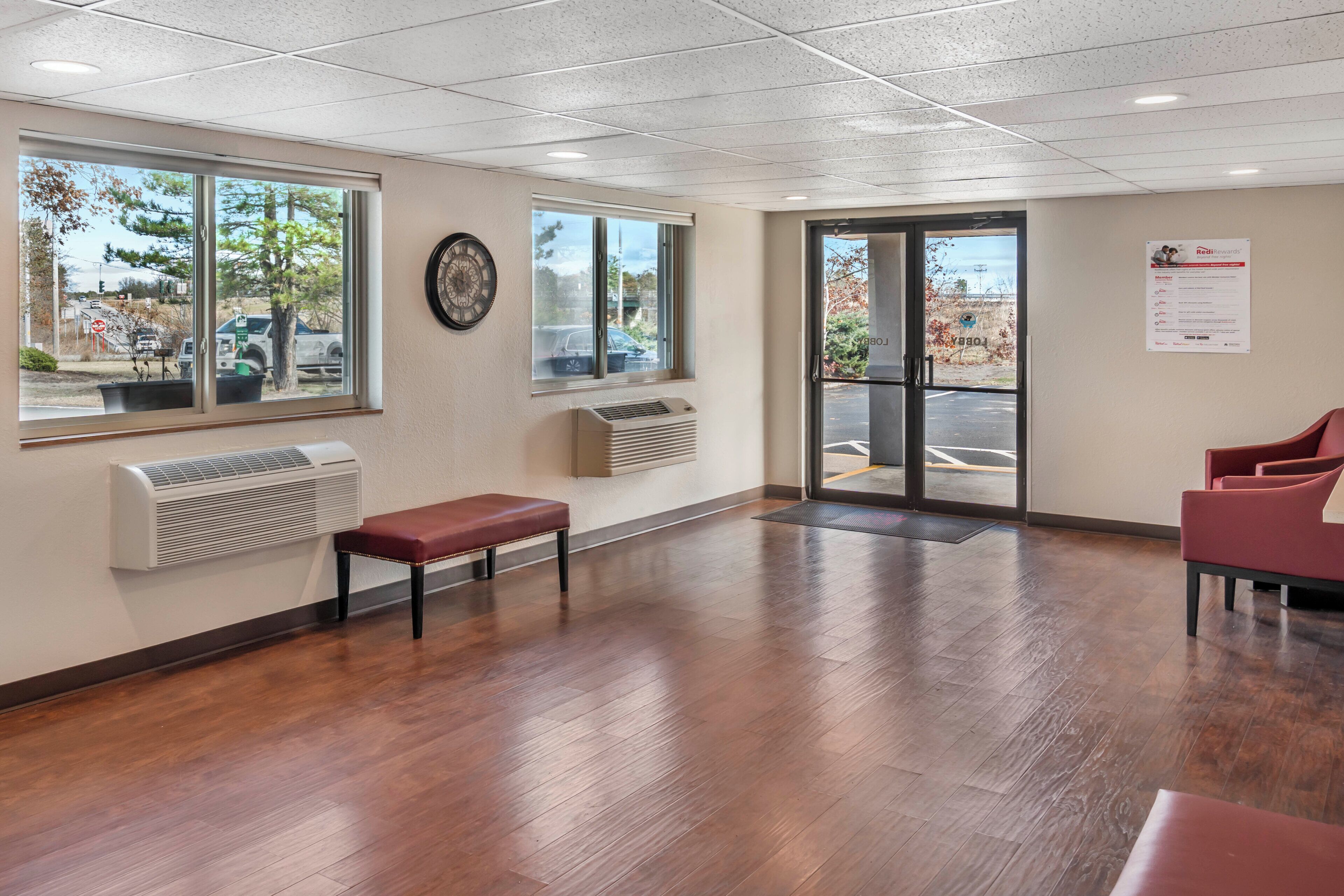 Lobby-lounge