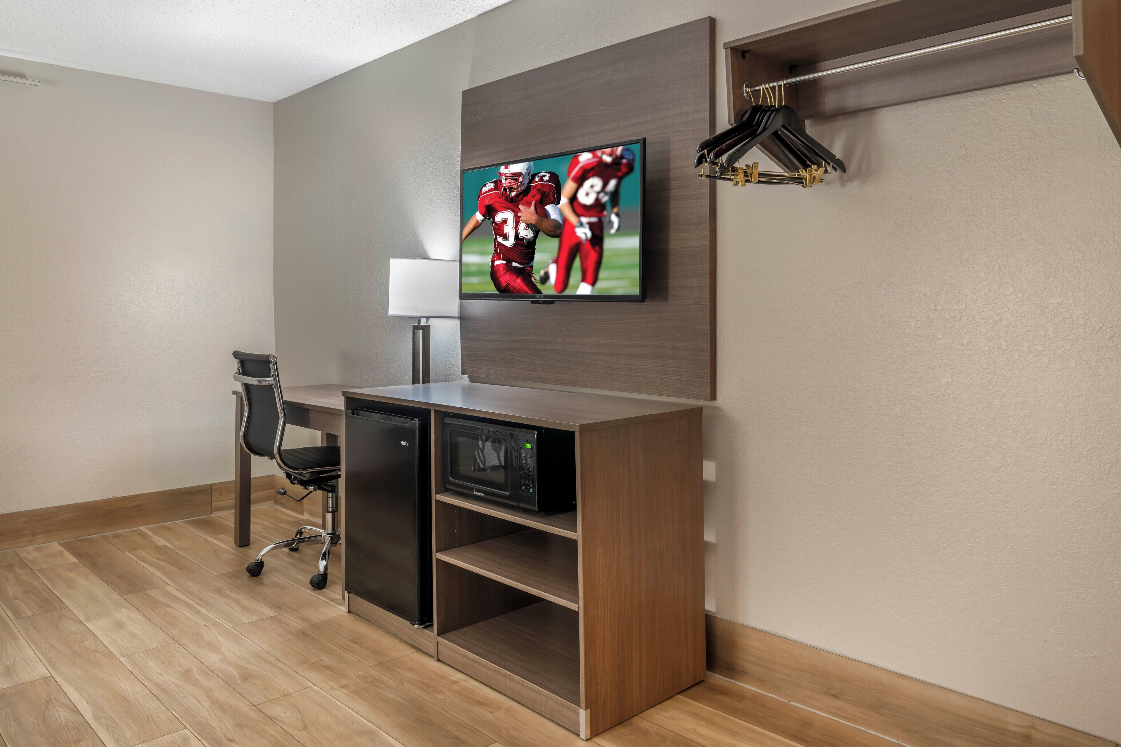 华丽客房, 2 张双人床, 无烟房 | 客房服务设施