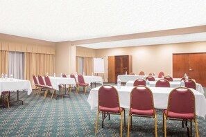 Meeting facility - Days Inn by Wyndham Metter (Metter)