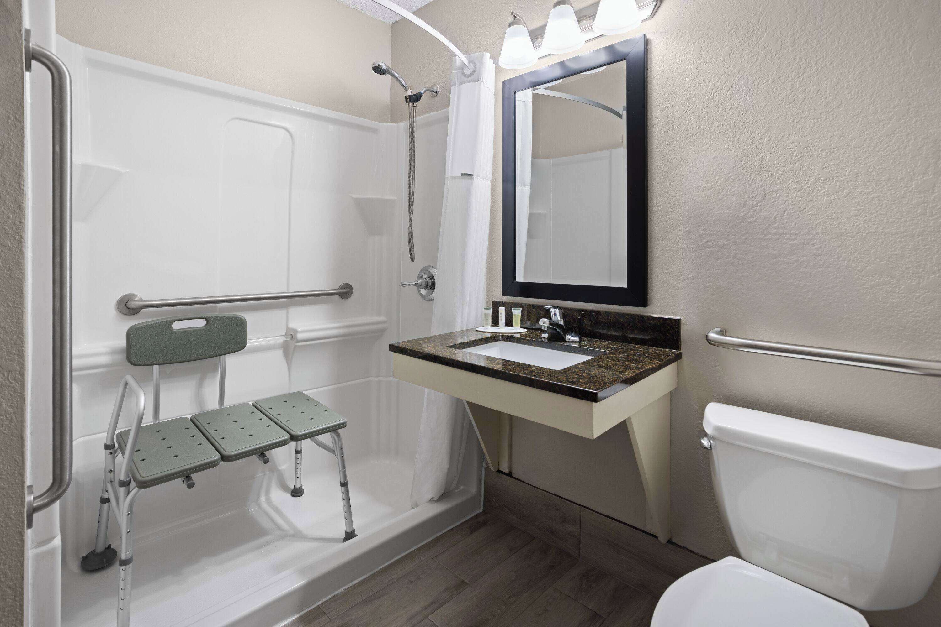 Baño para personas con discapacidad
