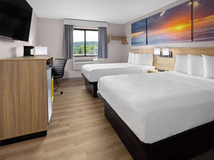Double Room, 2 Double Beds