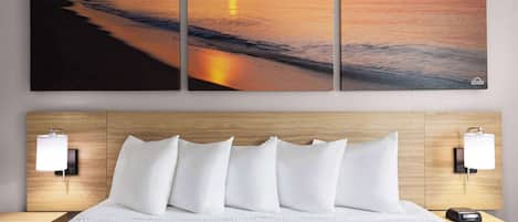 Standard Room, 1 King Bed | Desk, free cots/infant beds, rollaway beds, free WiFi