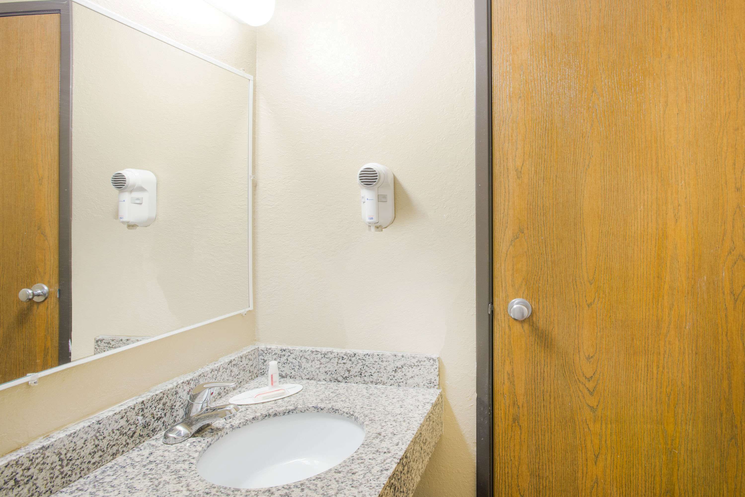 Foto - Super 8 by Wyndham Massena NY