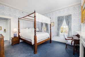 Deluxe Queen with Sofa Bed | 1 chambre, draps italiens Frette, literie de qualité supérieure