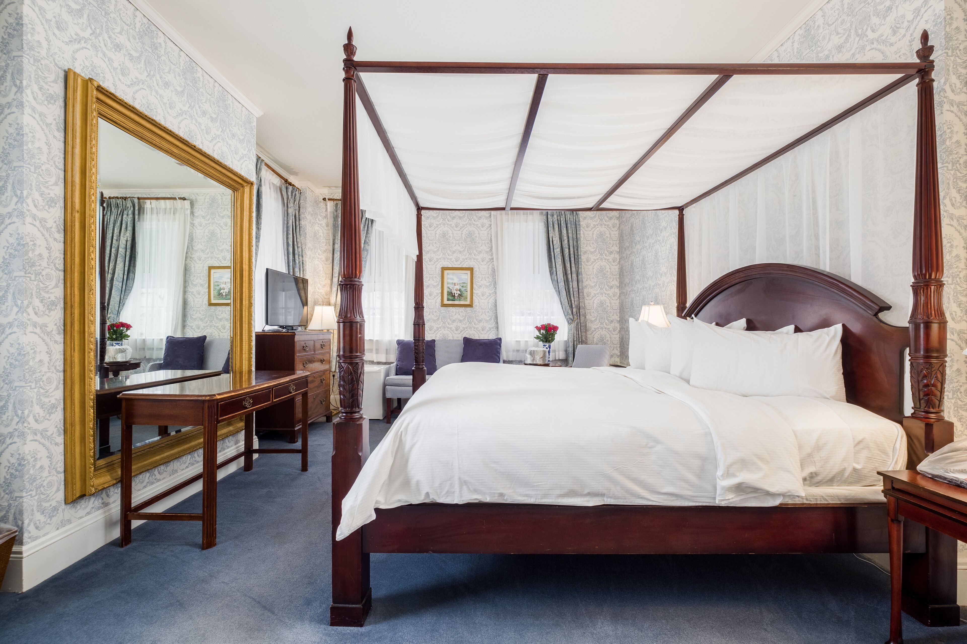 Quarto luxo, 1 cama King | Lençóis italianos Frette, roupas de cama premium, edredons de pluma