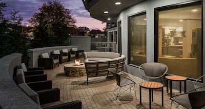 Courtyard By Marriott Tupelo