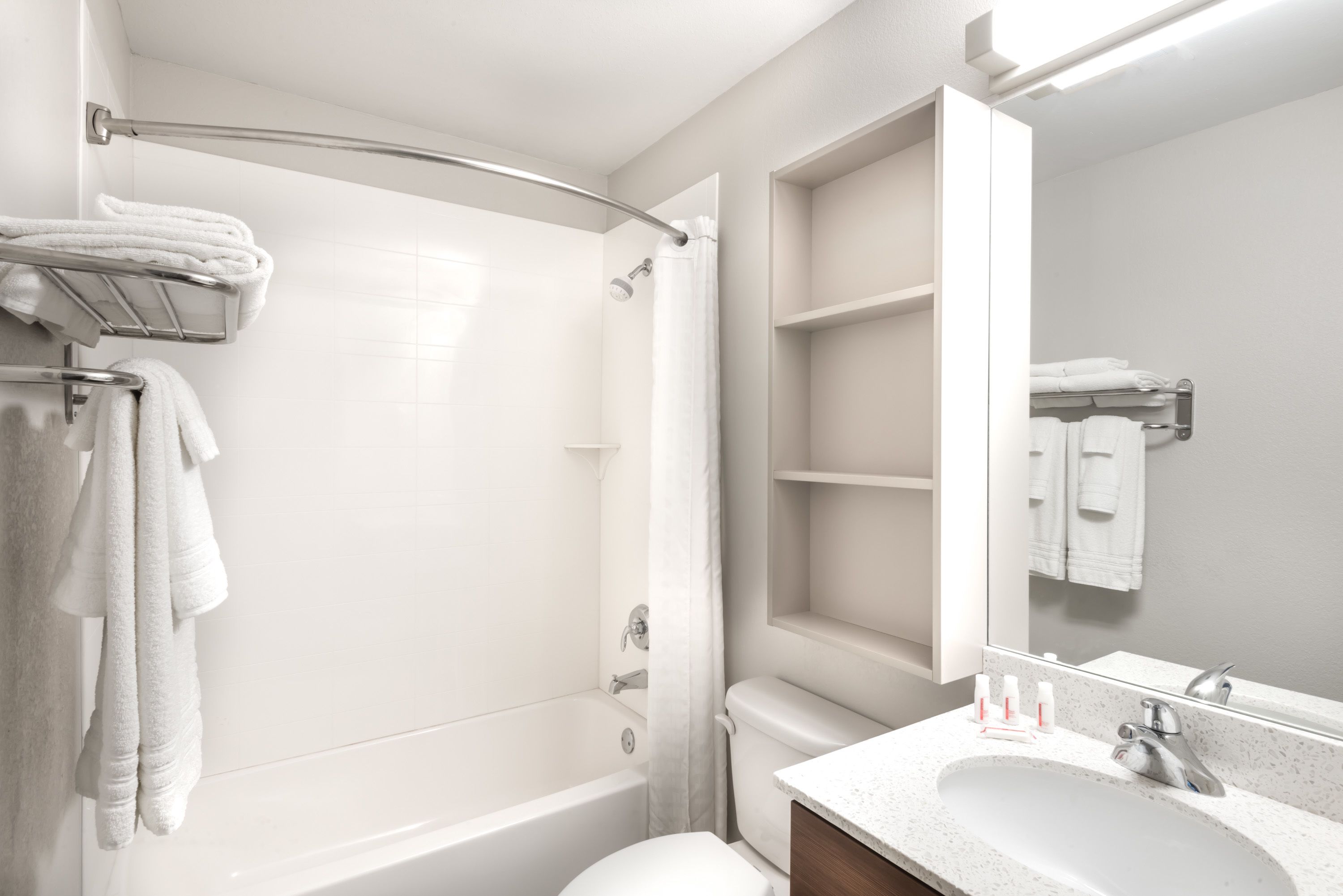 combined shower/bathtub, free toiletries, hair dryer, towels