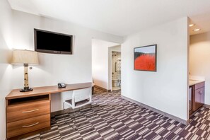 Studiosuite, 1 Queen-Bett, Nichtraucher | Hochwertige Bettwaren, Pillowtop-Betten, Schreibtisch