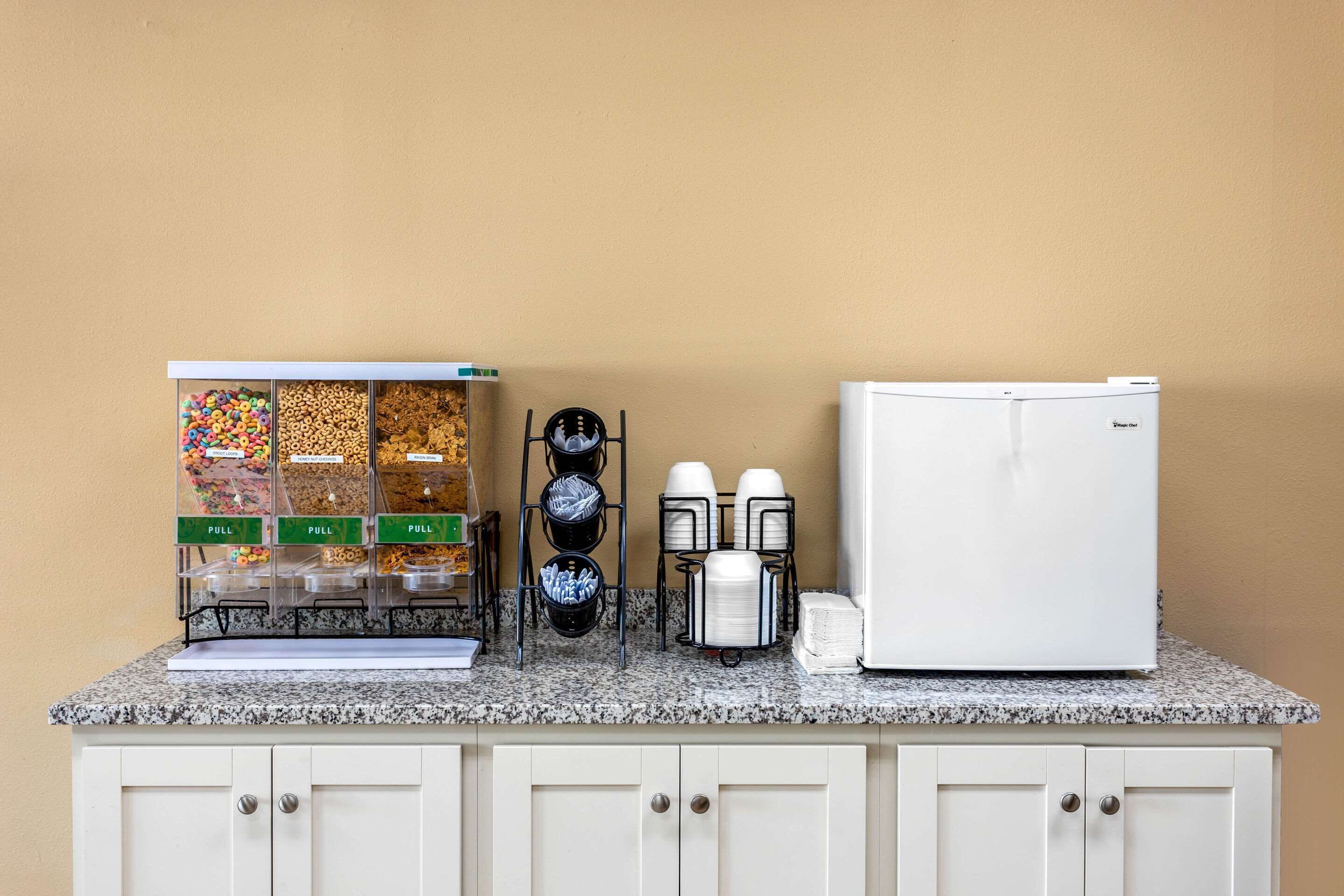 Inbegriffenes kontinentales Frühstück