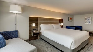 Standard Room, 1 King Bed