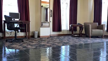 Trung tâm hành chính, văn phòng