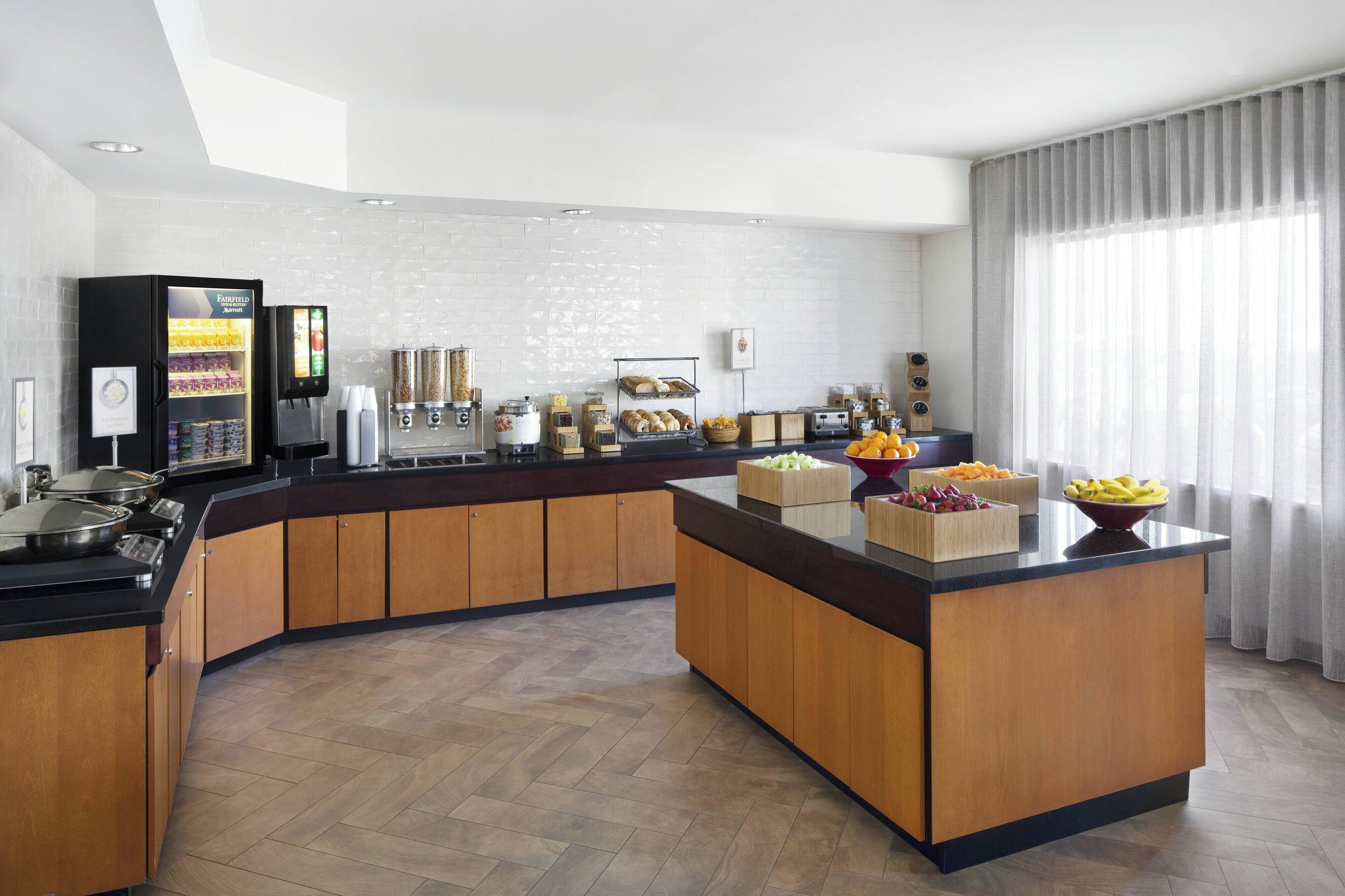 包含每日自助早餐