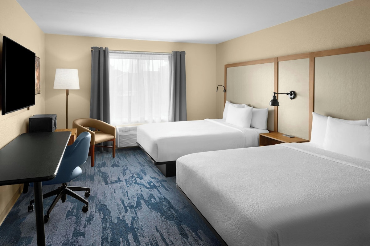 Room, 2 Queen Beds | Desk, iron/ironing board, free cribs/infant beds, free WiFi