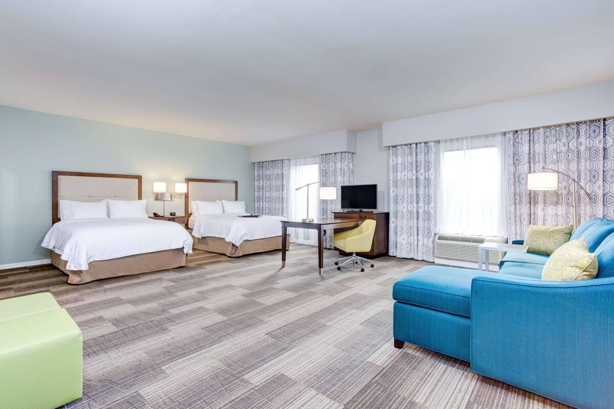 Free WiFi, alarm clocks, bed sheets