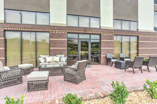 Hampton Inn & Suites Macon I-475