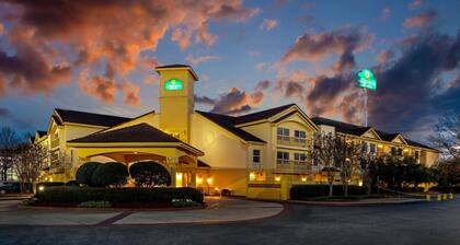 La Quinta Inn & Suites by Wyndham Macon