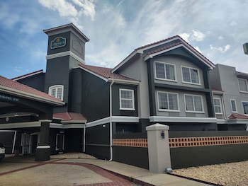 La Quinta Inn & Suites by Wyndham Macon