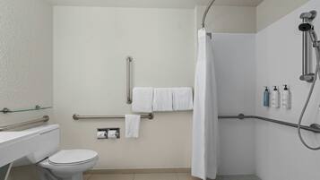 Secador de pelo, toallas