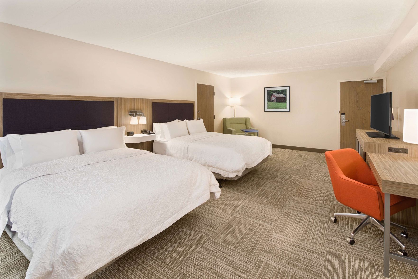 Premium bedding, in-room safe, desk, blackout curtains