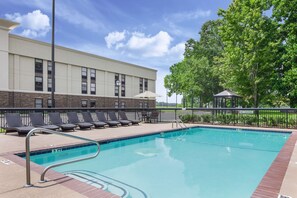 Outdoor pool, pool umbrellas, sun loungers