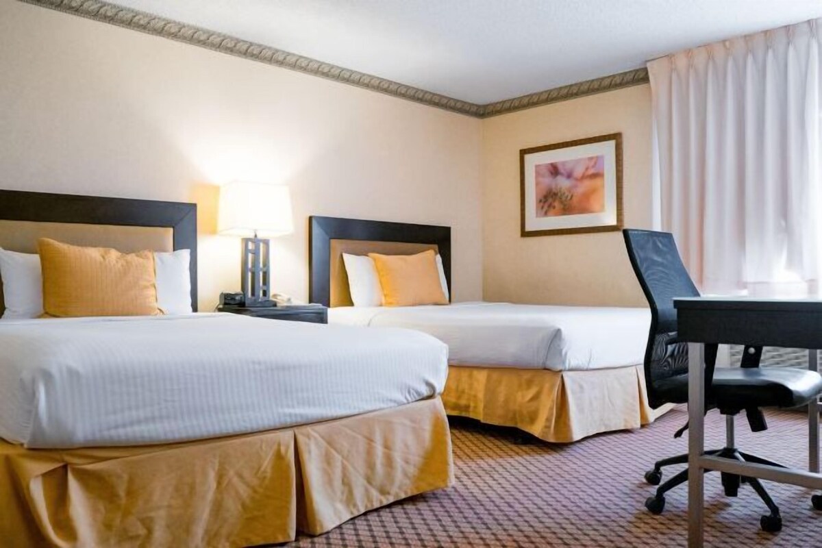 2 Queen Beds | Non-Smoking, Micfridge