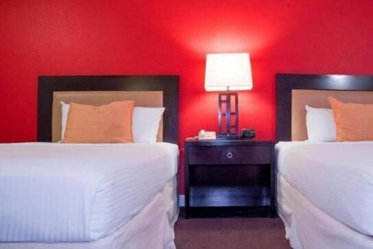 In-room safe, desk, iron/ironing board, WiFi (free)