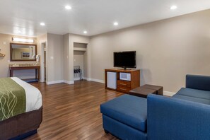 Suite, 1 King Bed with Sofa bed, Non Smoking | Iron/ironing board, free WiFi, bed sheets