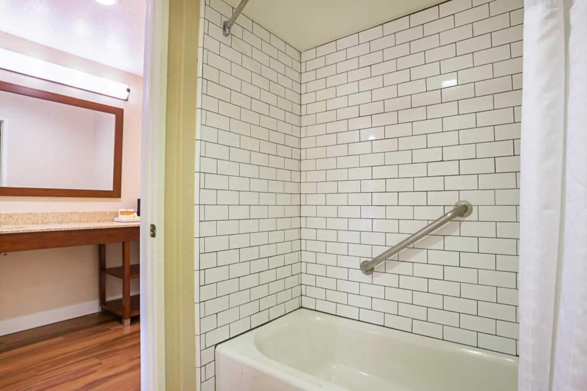 Baño | Secadora de cabello y toallas